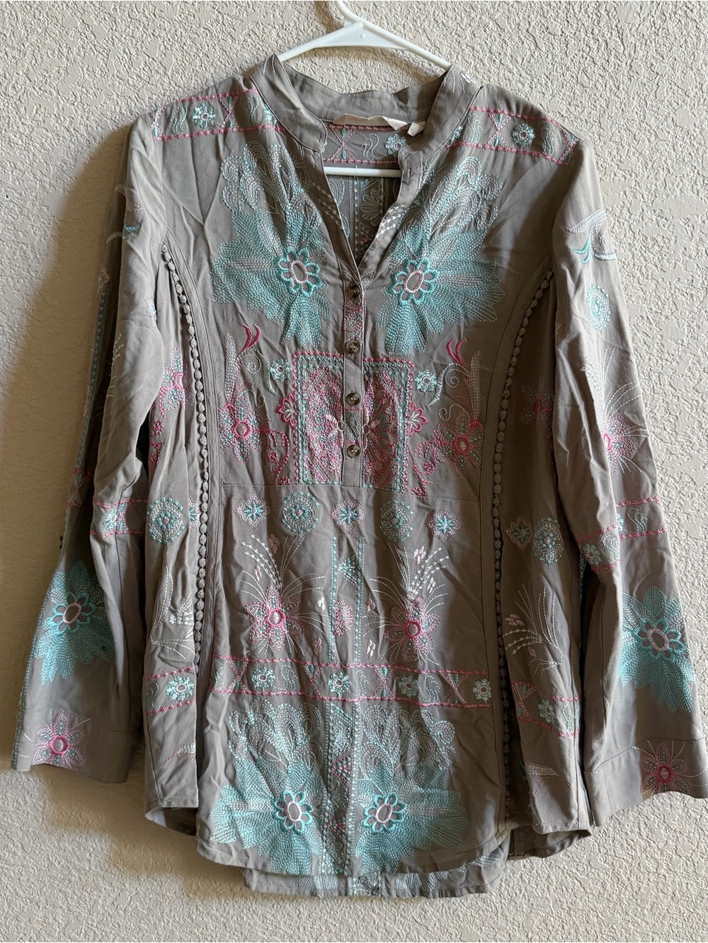 Soft Surroundings Boho Cottage Tunic Top Women S Grey Embroidered Flower Calais